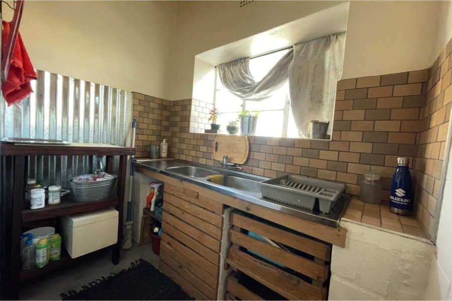 5 Bedroom Property for Sale in Stompneus Bay Western Cape